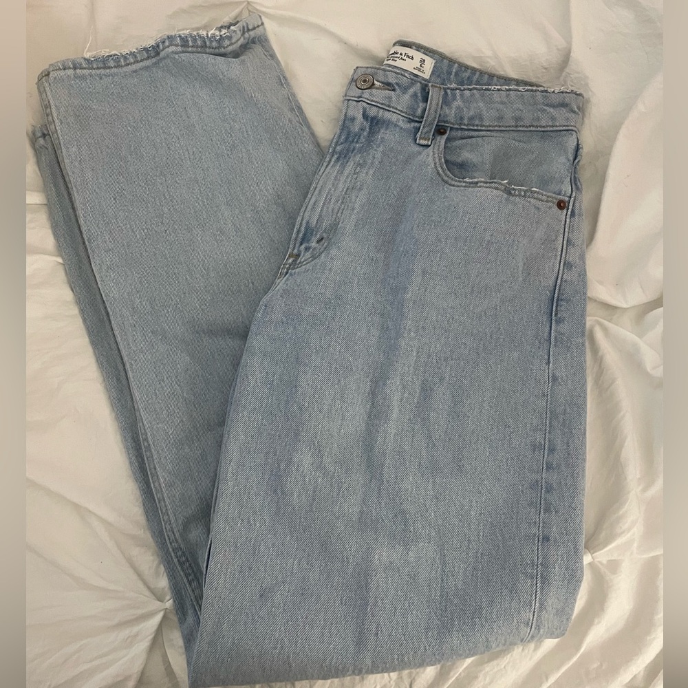 Abercrombie & Fitch Light Blue High Rise Women Jeans - Picture 6 of 9